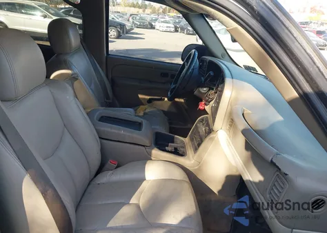 2004 Chevrolet Tahoe Z71 из США, поврежденный, VIN 1GNEK13T54R102754